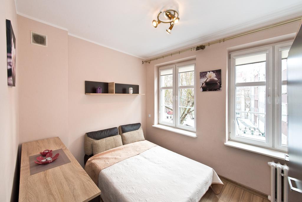 Gdanskie Apartamenty - Apartament Szeroka With 2 Rooms Room photo